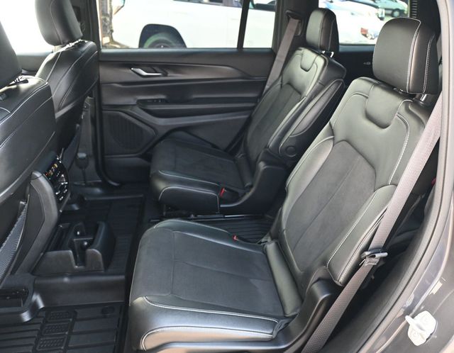 2023 Jeep Grand Cherokee L Altitude 4X4  - 22936785 - 14