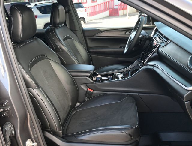 2023 Jeep Grand Cherokee L Altitude 4X4  - 22936785 - 16