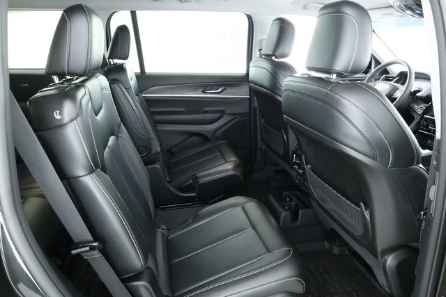 2023 Jeep Grand Cherokee L Limited 4x4 with Black Appearance Package - 22916589 - 22
