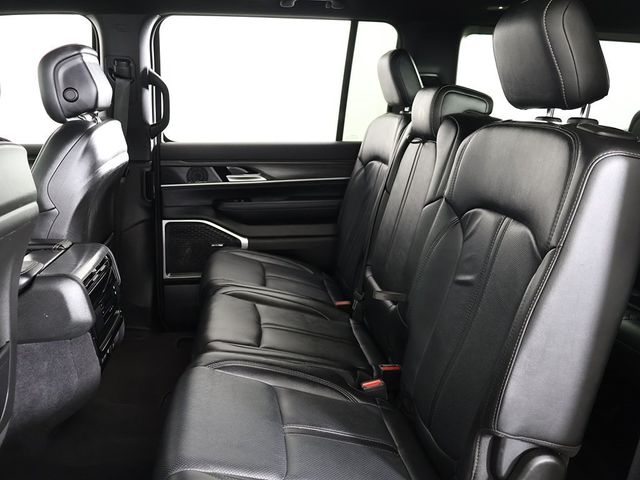 2023 Jeep Wagoneer Series II - 22935584 - 36