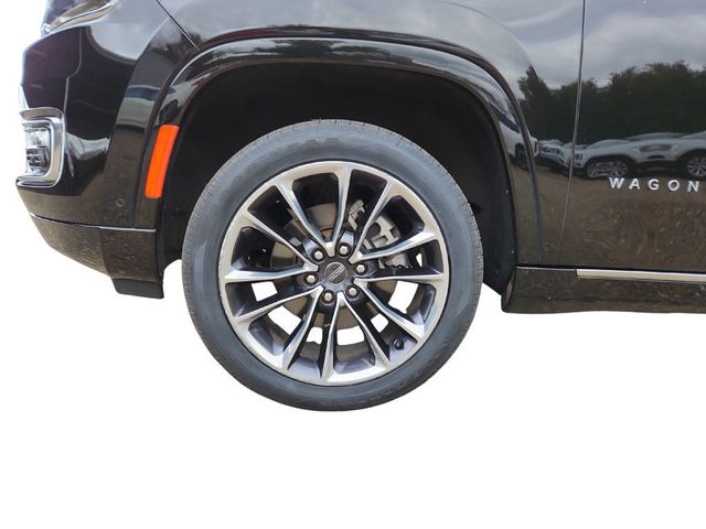 2023 Jeep Wagoneer L Series III 4x4 with Premium and Preferred Equipment Groups - 22934180 - 25