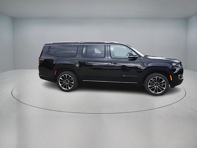 2023 Jeep Wagoneer L Series III 4x4 with Premium and Preferred Equipment Groups - 22934180 - 2