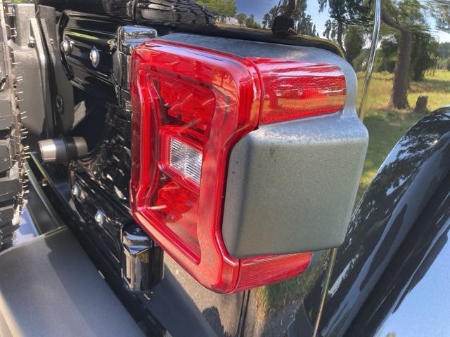 2023 Jeep Wrangler Rubicon 392 4 Door 4x4 - 22911988 - 14