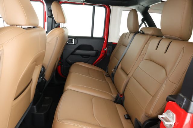 2023 Jeep Wrangler 4xe Sahara 4x4 with 3-Piece Hardtop & Cold Weather Group - 22911347 - 18