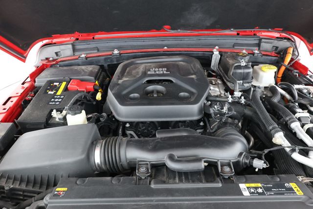 2023 Jeep Wrangler 4xe Sahara 4x4 with 3-Piece Hardtop & Cold Weather Group - 22911347 - 23
