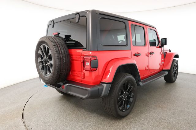 2023 Jeep Wrangler 4xe Sahara 4x4 with 3-Piece Hardtop & Cold Weather Group - 22911347 - 3