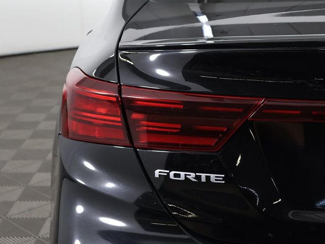 2023 Kia Forte GT-Line IVT - 22929439 - 15