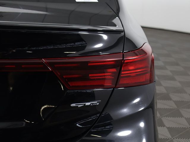 2023 Kia Forte GT-Line IVT - 22929439 - 16