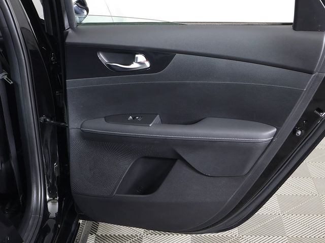 2023 Kia Forte GT-Line IVT - 22929439 - 26