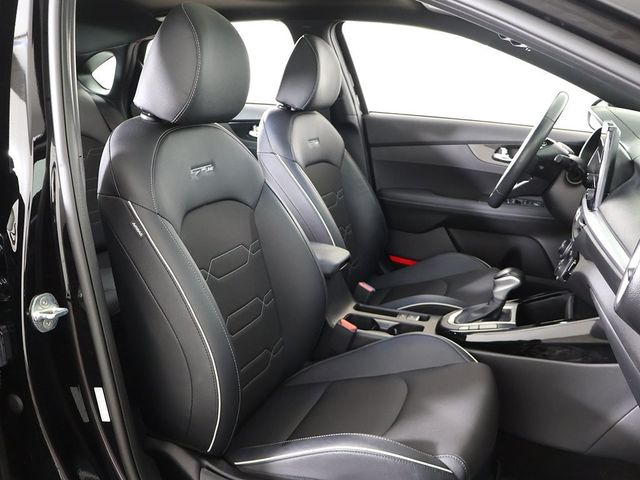 2023 Kia Forte GT-Line IVT - 22929439 - 30