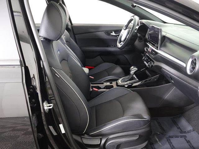 2023 Kia Forte GT-Line IVT - 22929439 - 32