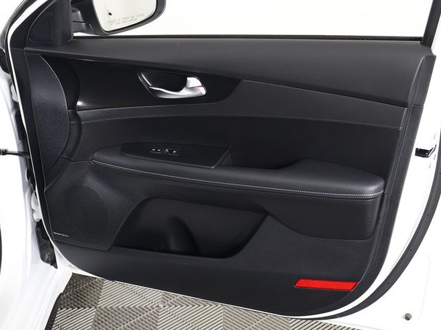 2023 Kia Forte GT-Line IVT - 22933862 - 24