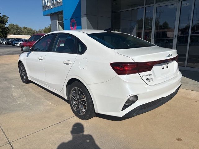 2023 Kia Forte LXS IVT - 22912188 - 1