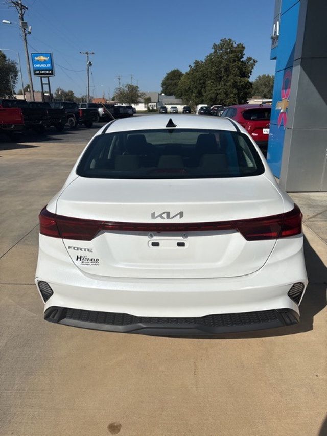 2023 Kia Forte LXS IVT - 22912188 - 2