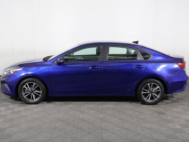 2023 Kia Forte LXS IVT - 22921456 - 15
