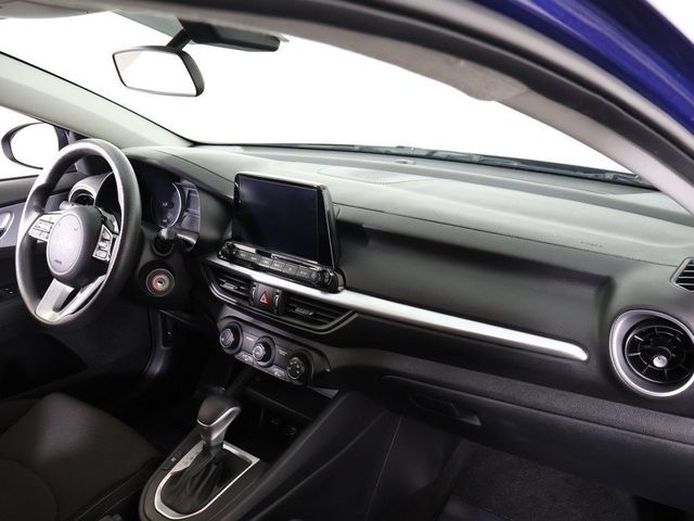 2023 Kia Forte LXS IVT - 22921456 - 25