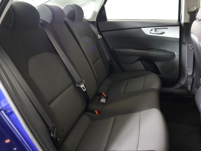2023 Kia Forte LXS IVT - 22921456 - 31