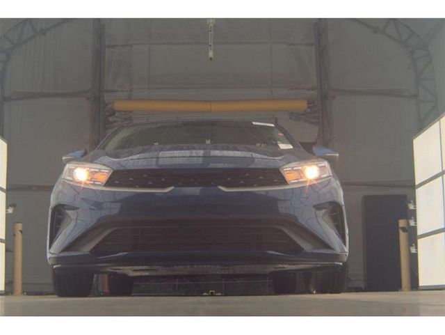 2023 Kia Forte LXS IVT - 22921456 - 3