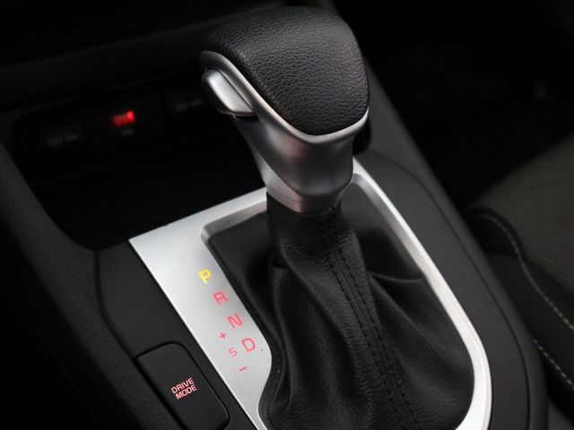 2023 Kia Forte LXS IVT - 22921456 - 44
