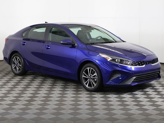 2023 Kia Forte LXS IVT - 22921456 - 47