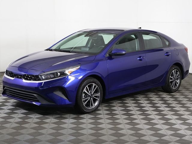 2023 Kia Forte LXS IVT - 22921456 - 6