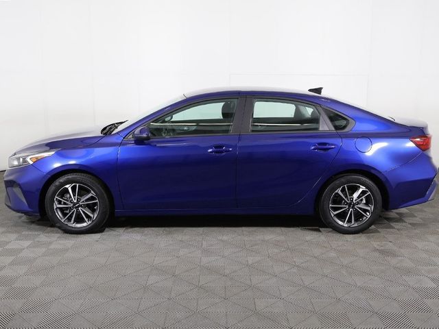 2023 Kia Forte LXS IVT - 22922170 - 15