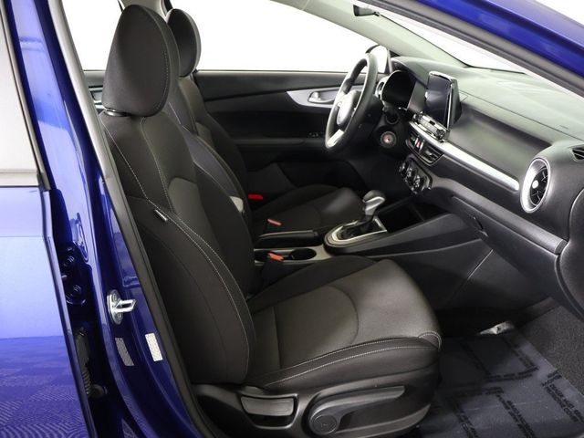 2023 Kia Forte LXS IVT - 22922170 - 27