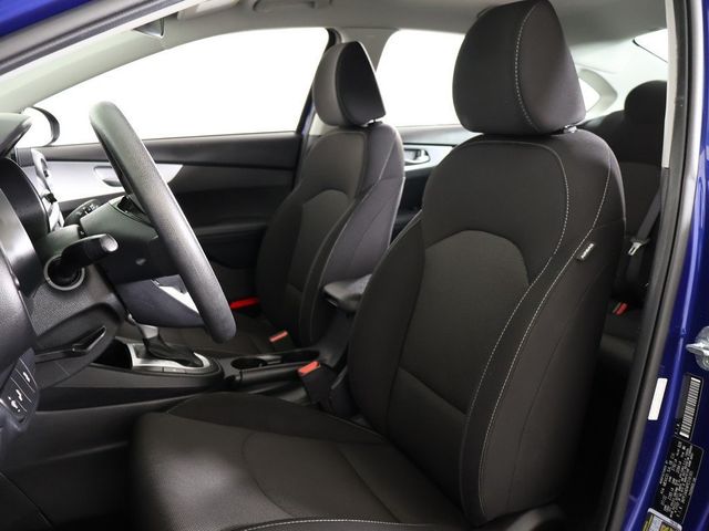 2023 Kia Forte LXS IVT - 22922170 - 28