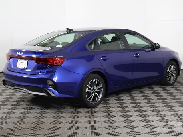 2023 Kia Forte LXS IVT - 22922170 - 8