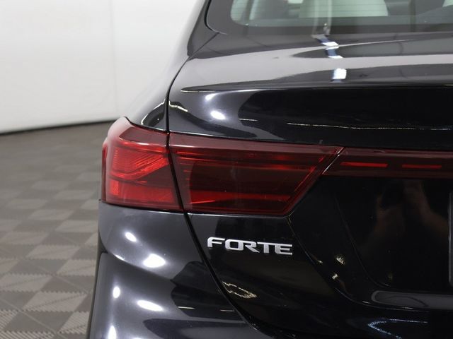 2023 Kia Forte LXS IVT - 22926079 - 12