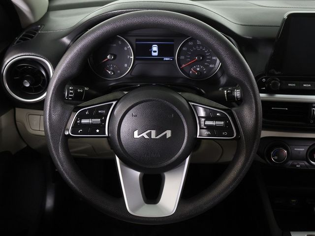 2023 Kia Forte LXS IVT - 22926079 - 33