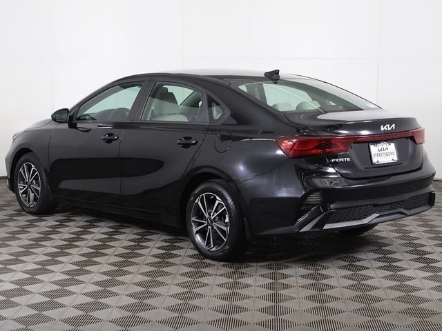 2023 Kia Forte LXS IVT - 22926079 - 6