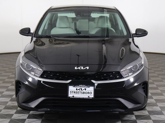 2023 Kia Forte LXS IVT - 22926079 - 8