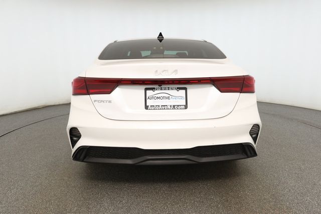2023 Kia Forte LXS IVT - 22927998 - 4