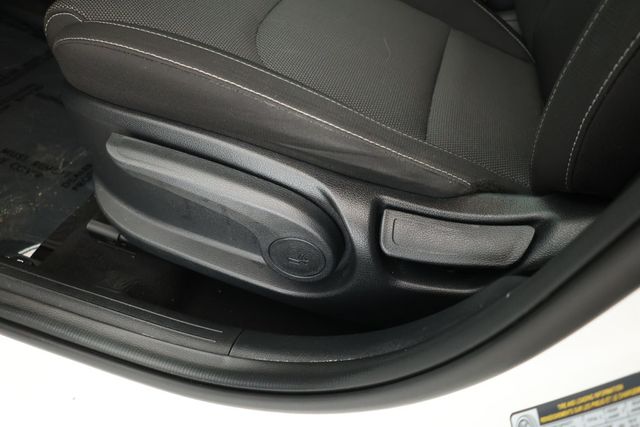 2023 Kia Forte LXS IVT - 22927998 - 8