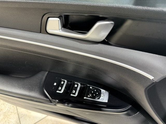 2023 Kia K5 LXS Automatic FWD - 22908292 - 21