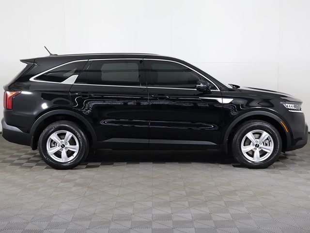 2023 Kia Sorento LX AWD - 22912753 - 17