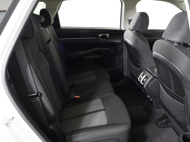 2023 Kia Sorento LX FWD - 22930900 - 31