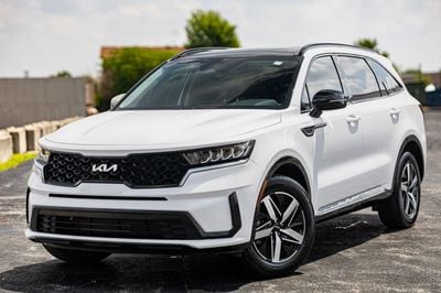 2023 Kia Sorento - 5XYRL4LC6PG199099