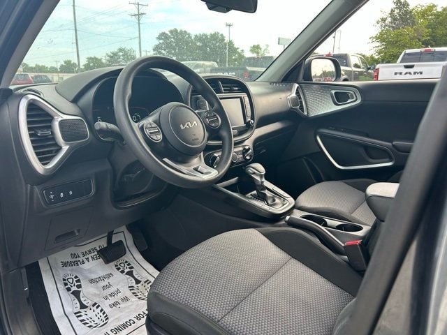 2023 Kia Soul LX IVT - 22904530 - 12