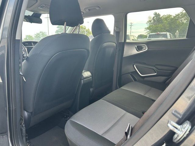 2023 Kia Soul LX IVT - 22904530 - 14