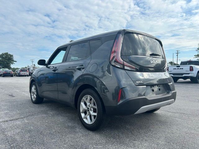 2023 Kia Soul LX IVT - 22904530 - 5