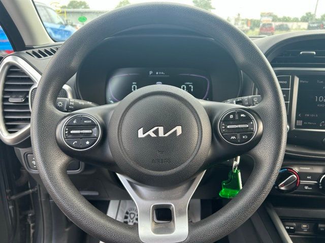 2023 Kia Soul LX IVT - 22904530 - 8