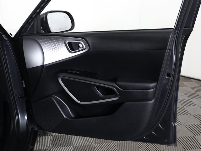 2023 Kia Soul LX IVT - 22927772 - 21