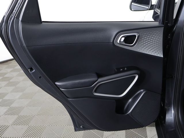 2023 Kia Soul LX IVT - 22927772 - 22
