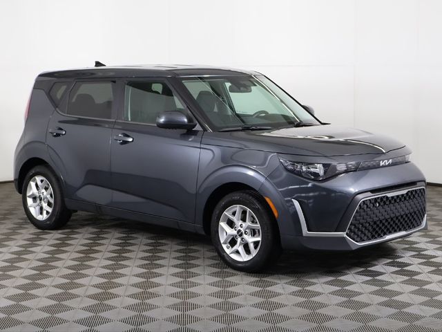 2023 Kia Soul LX IVT - 22927772 - 47