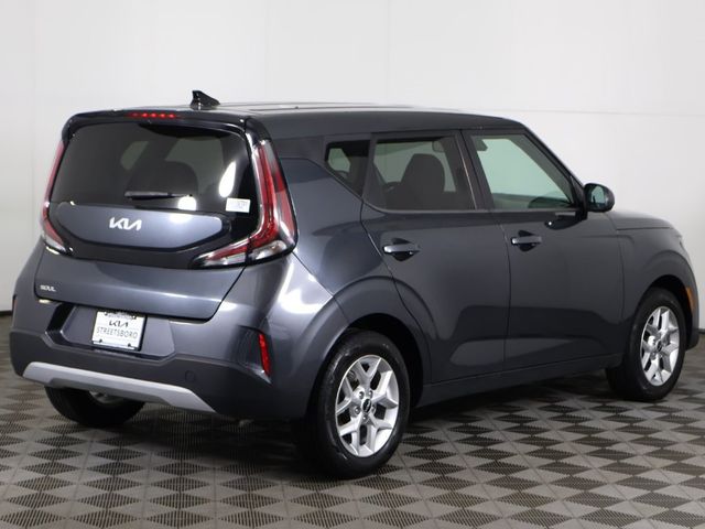 2023 Kia Soul LX IVT - 22927772 - 8