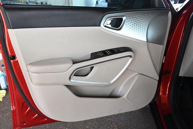 2023 Kia Soul LX IVT - 22936629 - 9