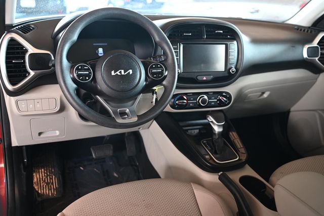 2023 Kia Soul LX IVT - 22936629 - 11