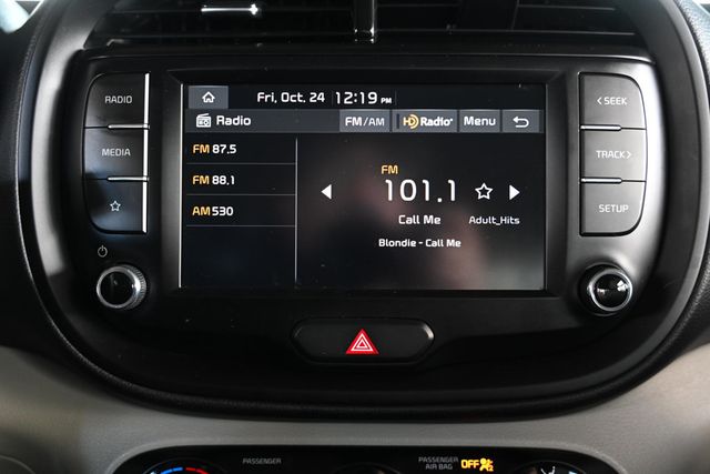 2023 Kia Soul LX IVT - 22936629 - 16